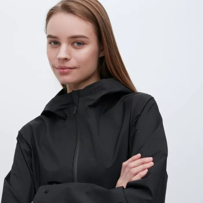 Uniqlo Blocktech Anorak Women Black