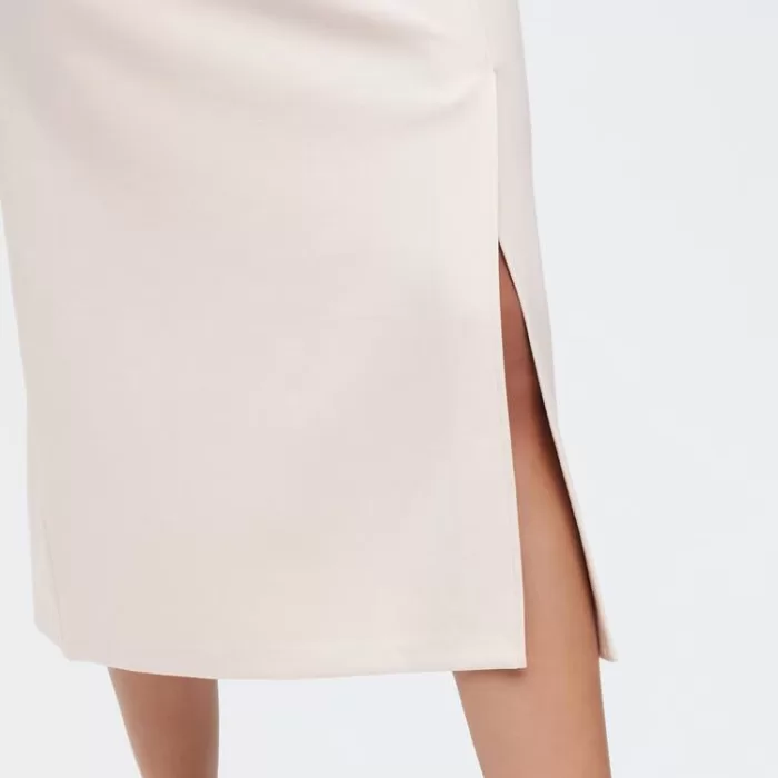 Uniqlo Stretch Double Faced Split Hem Women’s Skirt Beige