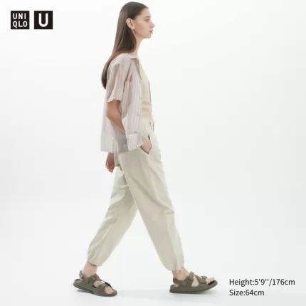 Uniqlo U Women’s Pleated Jogger Pants Beige